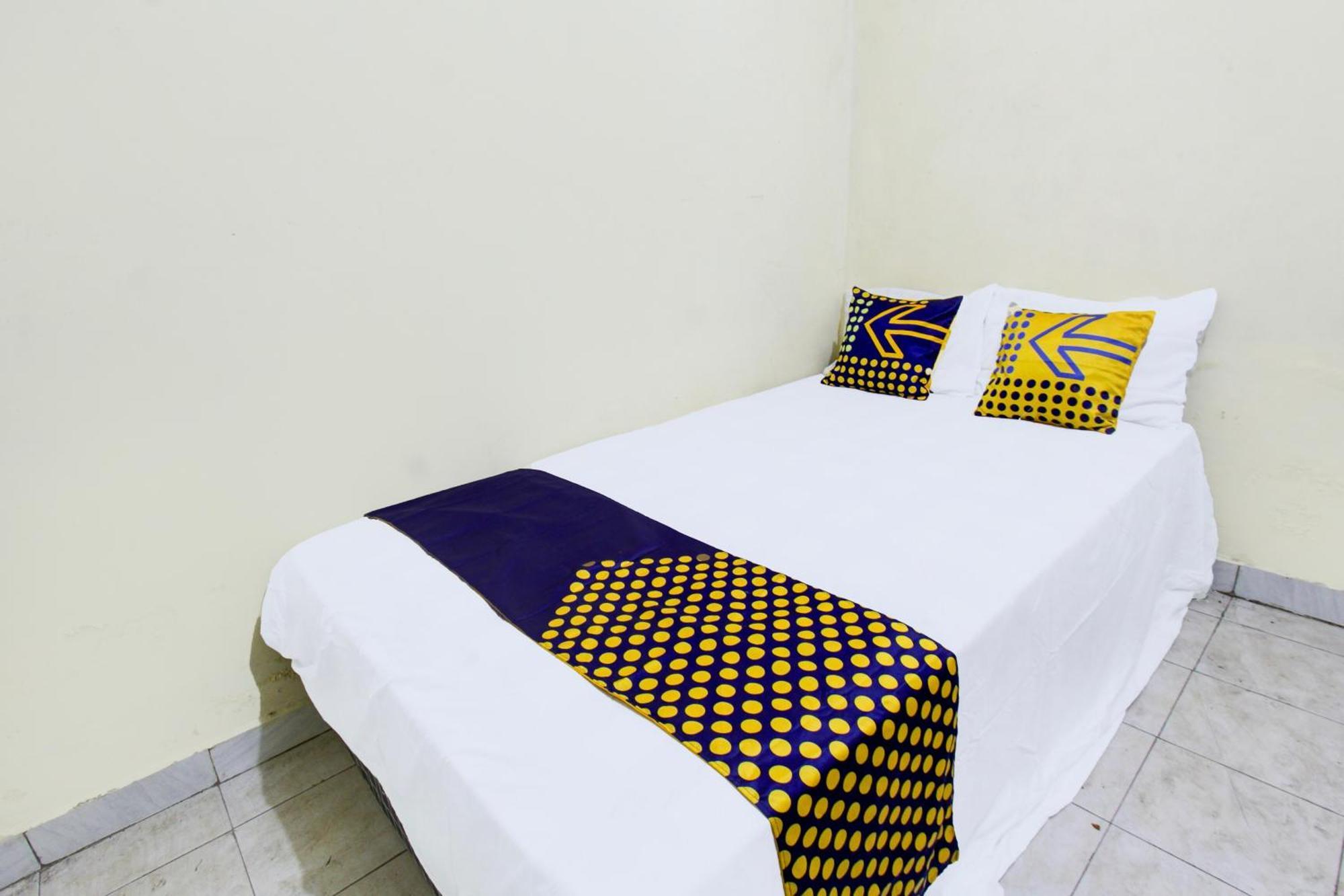 Oyo Life 93284 Kos Cendana Raya Ξενοδοχείο Ματαράμ Εξωτερικό φωτογραφία